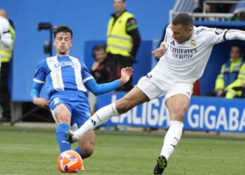 Mbappé sólo se perderá el partido contra el Athletic por la roja ante el Alavés