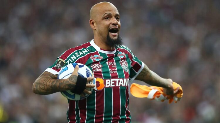 El brasileño Felipe Melo anuncia su retiro del fútbol