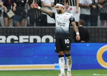 Sin DT en propiedad, el Corinthians de Depay se juega la vida en la Sudamericana