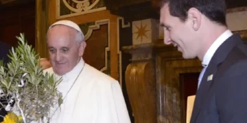 Messi se despide del papa Francisco: ‘Distinto, cercano, argentino’