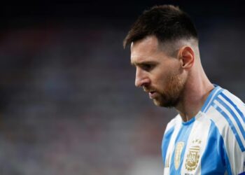 Messi, lesionado, es baja para los partidos de Argentina ante Uruguay y Brasil