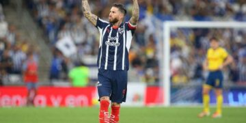 Monterrey vence a América y Toluca asegura el liderato del fútbol mexicano