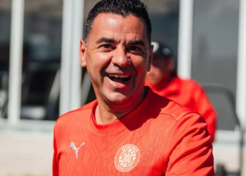 El DT del Girona vuelve a los entrenamientos tras sufrir una trombosis