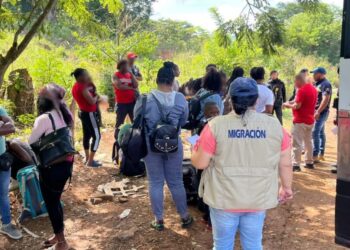 Los migrantes estaban en un bus