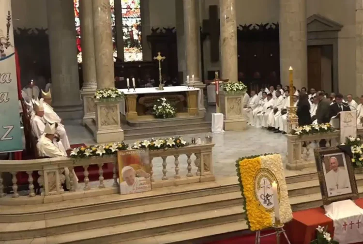 misa_papa.jpg