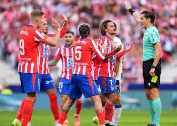 Atlético de Madrid niega relación con empresa del árbitro Munuera Moreno