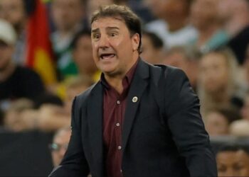 Los errores que llevan al DT de Colombia a perder el cariño de los hinchas
