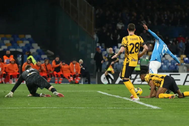 Napoli e Inter jugarán sus partidos por el título el próximo viernes