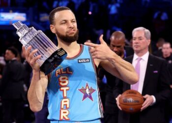 Stephen Curry conquista su segundo MVP del Juego de las Estrellas
