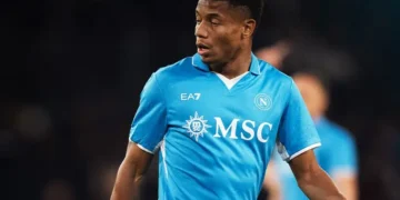 El brasileño Neres podría perderse final de temporada con Napoli por lesión