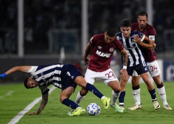Victorias de Lanús y Gimnasia en el cierre de la cuarta fecha del Apertura argentino