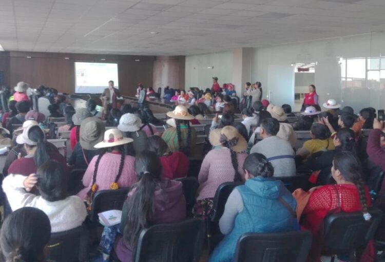 En un taller de dos jornadas se logró empoderar a la mujer alteña