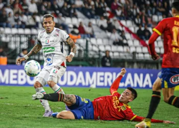 Once Caldas gana y le mete presión al Fluminense
