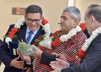 Secretario general de ONU Turismo llegó al país para potenciar este sector en Bolivia