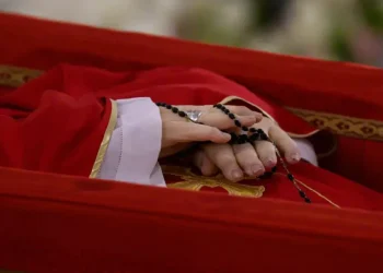 Papa Francisco inspiró a Bach para crear equipo de refugiados