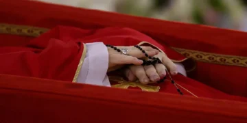 Papa Francisco inspiró a Bach para crear equipo de refugiados