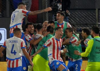 Brasil y Paraguay ganan y crecen en las eliminatorias sudamericanas