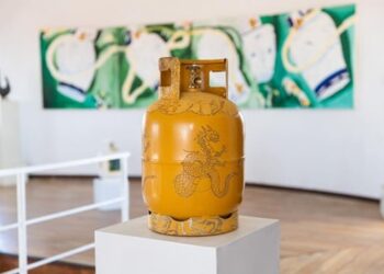 Matías Paradela: de pintura, garrafas e inestabilidad social