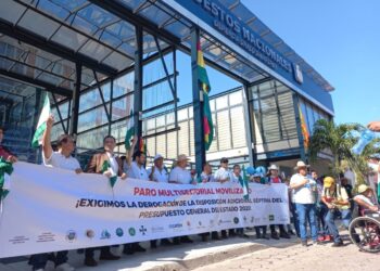 Policía garantiza el libre tránsito ante paro de sectores contra disposición ‘confiscatoria’