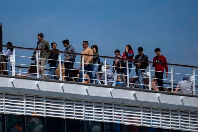 pasajeros_crucero.jpg