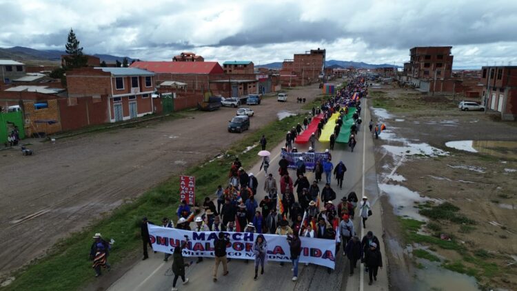 Evismo pide veeduría de la Defensoría para resguardar sus derechos en la marcha hacia La Paz
