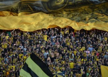 Peñarol advierte que aplicará fuertes sanciones por gestos racistas con Flamengo