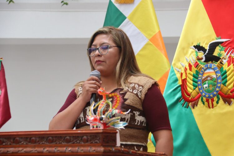 Diputada del MAS dice que los ‘cambas’ deben ‘tener hijos’ para no observar datos del censo