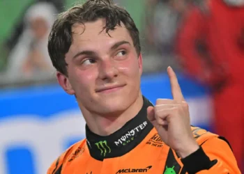 Piastri gana en Arabia Saudita y pasa a liderar el Mundial de F1