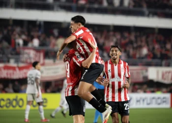 Estudiantes corta la mala racha y pone en apuros al campeón Botafogo en la Libertadores