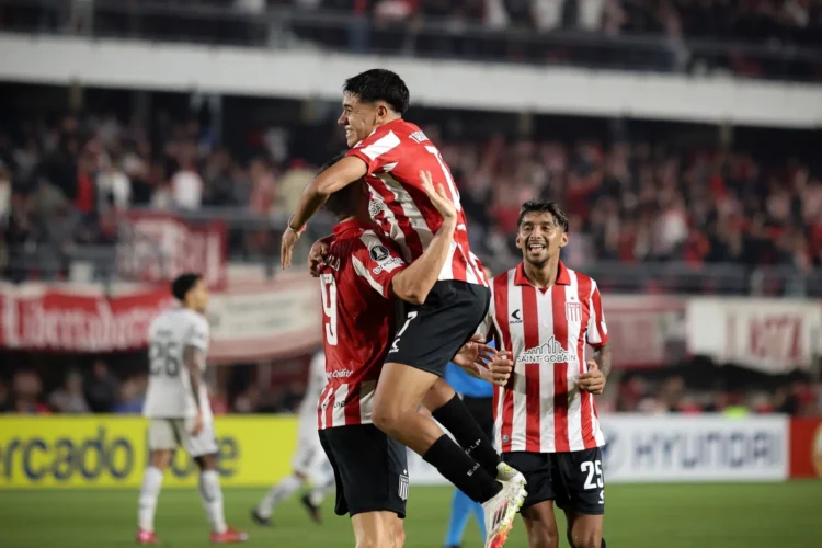 Estudiantes corta la mala racha y pone en apuros al campeón Botafogo en la Libertadores