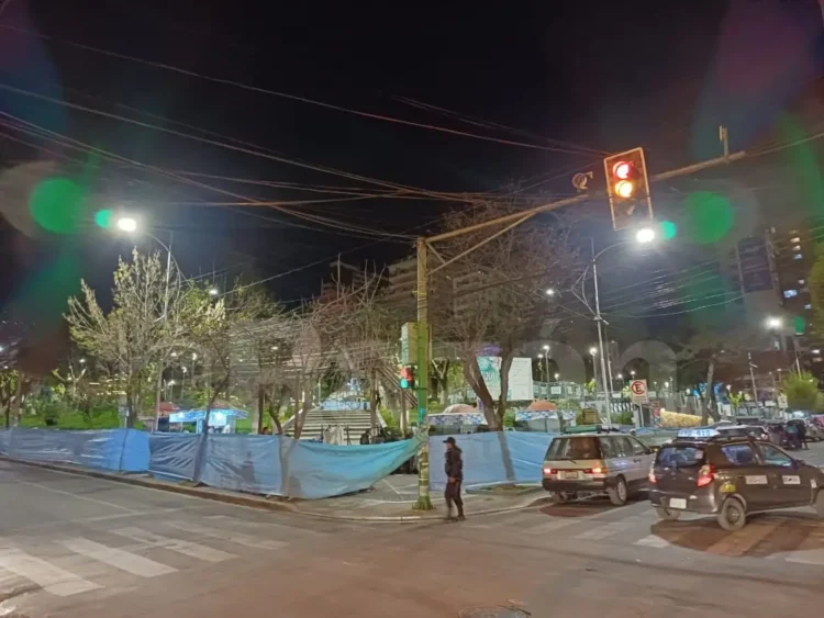 plaza_abaroa.jpg
