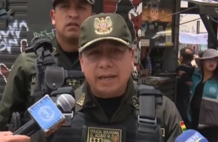 Policía desmiente acuartelamiento de unidades policiales de La Paz