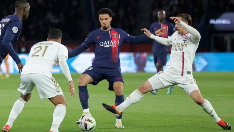 La máquina de golear del PSG hace escala en Lyon