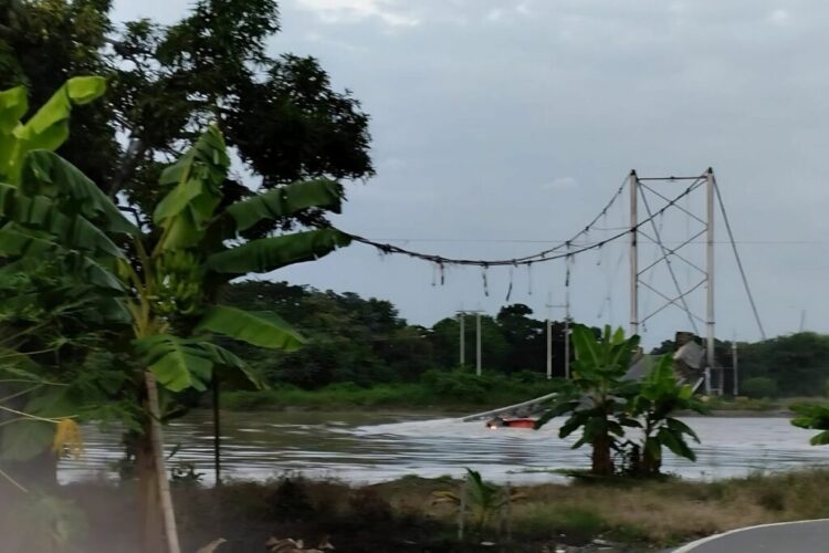 El puente colapsado