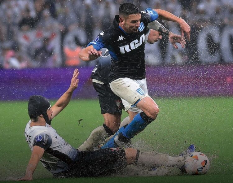 Racing saca empate de oro ante Corinthians en semifinal de la Sudamericana