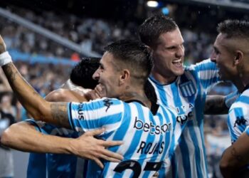 Racing gana 2-0 a Botafogo la primera batalla en final de la Recopa Sudamericana