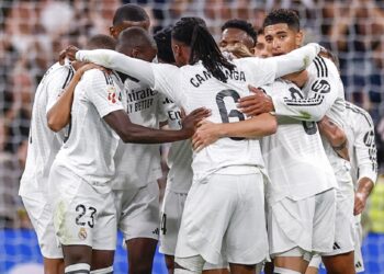 Real Madrid gana al Villarreal, mete presión al Barça, y siente por Carvajal