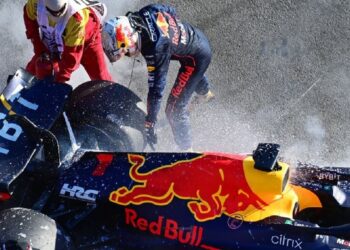 Los problemas se acumulan para Red Bull en el inicio del Mundial de F1