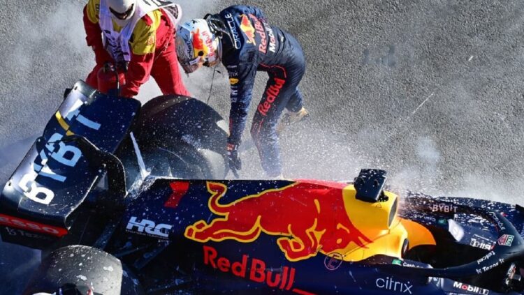 Los problemas se acumulan para Red Bull en el inicio del Mundial de F1