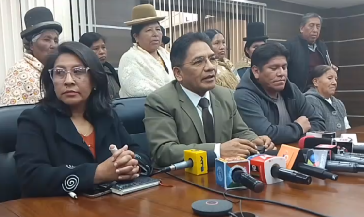 Gobierno y gremialistas acuerdan que disposición del PGE no afecte a minoristas