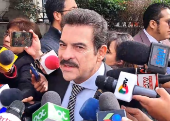 Reyes Villa dice que ‘no existe ningún bloque opositor’