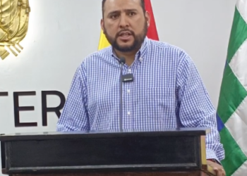 Ríos pide a diputados y senadores evistas renunciar al MAS y dejar el sueldo de Bs 23.000