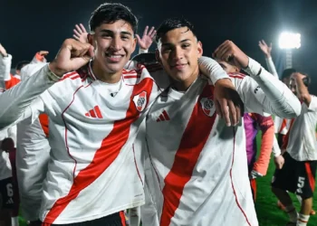 Clasificado pero herido, River define el futuro de Universitario