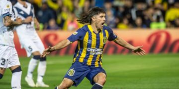 Rosario Central frena con una goleada al puntero Vélez en la Liga argentina