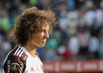 El defensor David Luiz, nuevo jugador del Fortaleza de Brasil