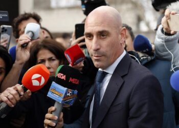 Rubiales condenado a pagar 10.800 euros por el beso forzado a Jenni Hermoso
