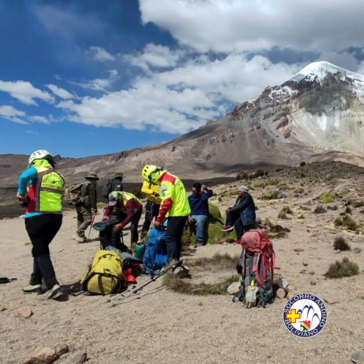 Un equipo de rescate inicia la búsqueda de un turista desaparecido en el Sajama