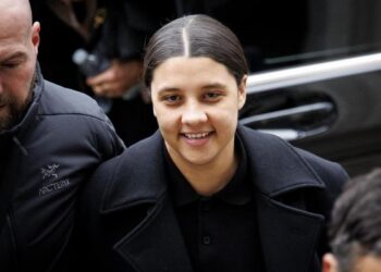 Absuelven a futbolista Sam Kerr en juicio por un insulto racista hacia un policía