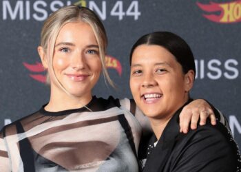 Chelsea denuncia insultos homófobos contra Sam Kerr y su novia