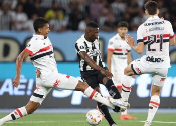 Botafogo perdona y Sao Paulo arranca un valioso empate en cuartos de la Libertadores
